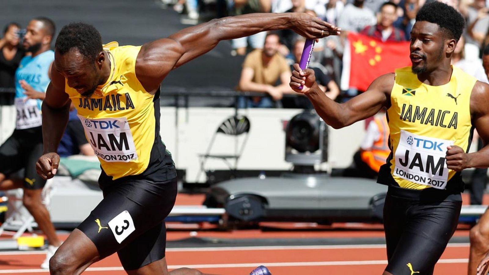 Bolt lidera a Jamaica en las series de 4x100m