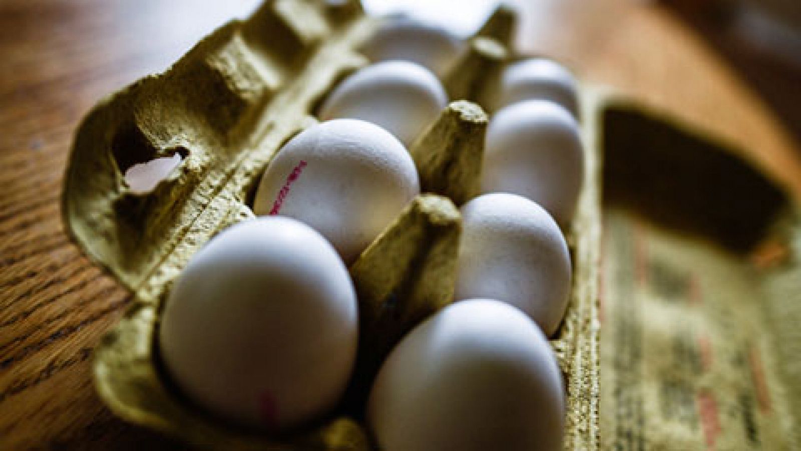 Telediario 1: Inmovilizan 20 toneladas de huevo líquido contaminado | RTVE Play