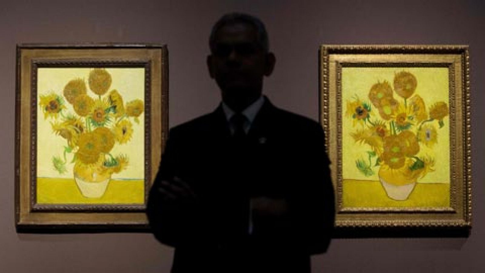 Telediario 1: Las cinco pinturas de girasoles de Van Gogh, juntas | RTVE Play