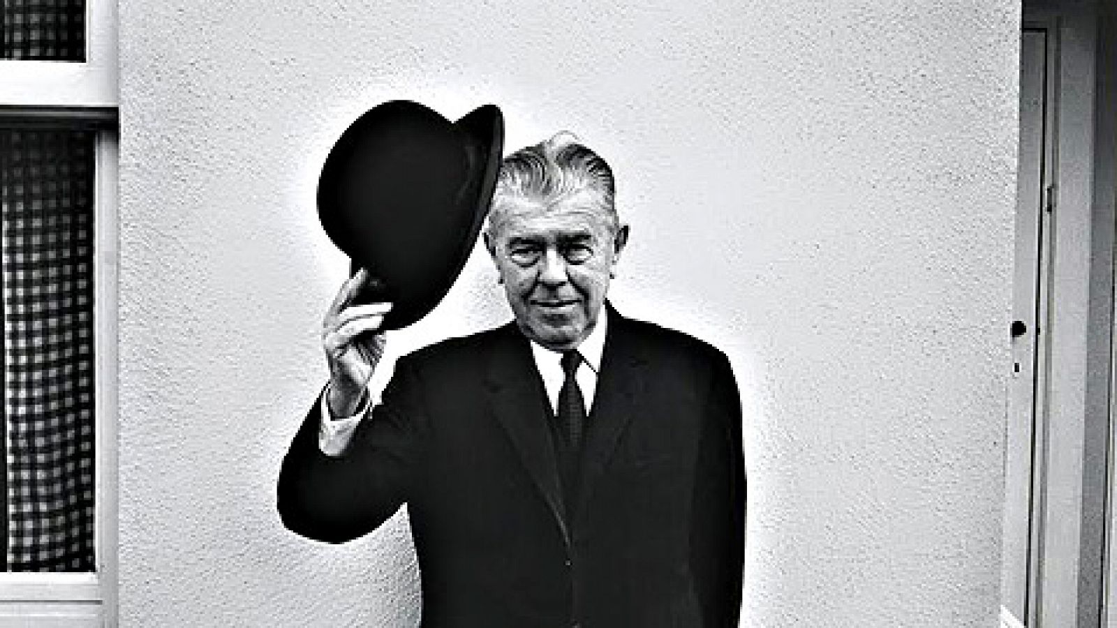 Telediario 1: Se cumplen 50 años de la muerte de René Magritte | RTVE Play