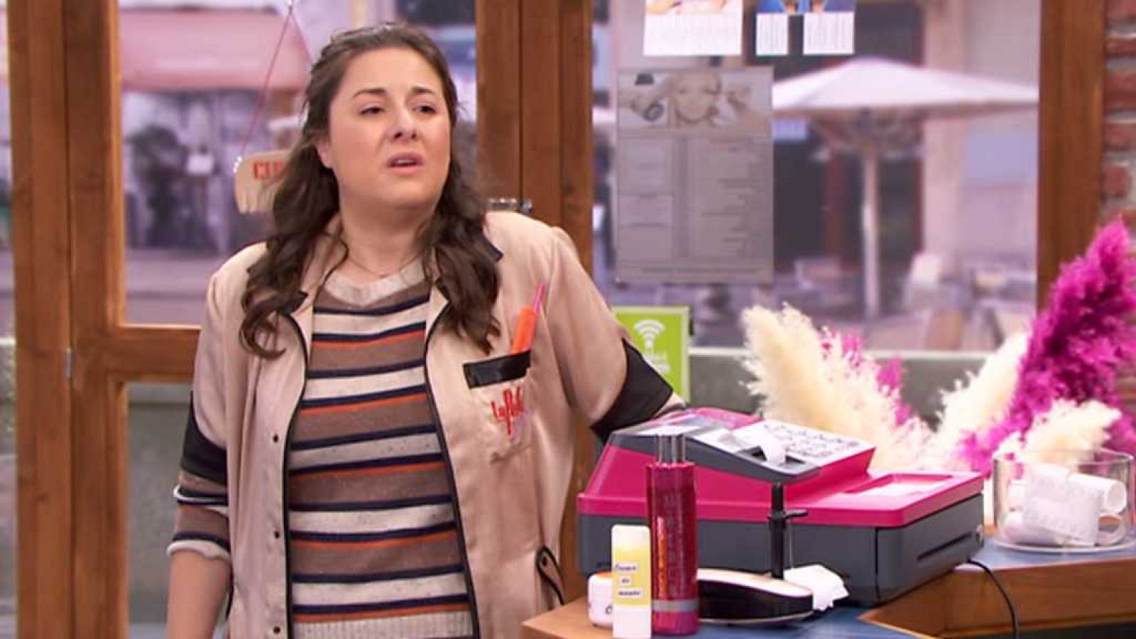 La peluquería - Marga la ladrona - ver ahora