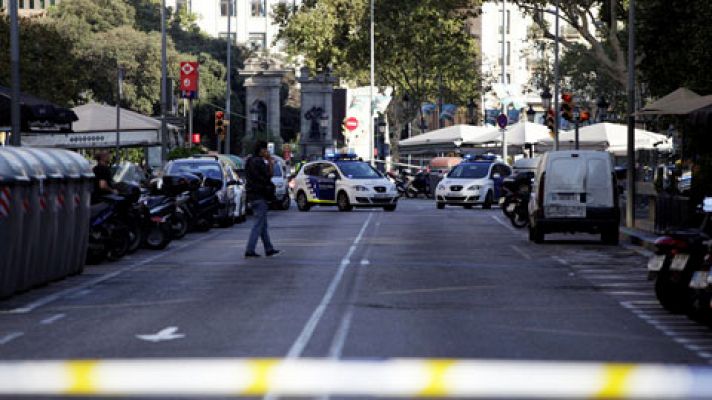 Telediario 1 - Telediario 2 en 4' - 17/08/17