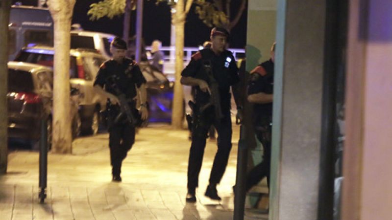 Cinco presuntos terroristas son abatidos en Cambrils después de atropellar a varias personas