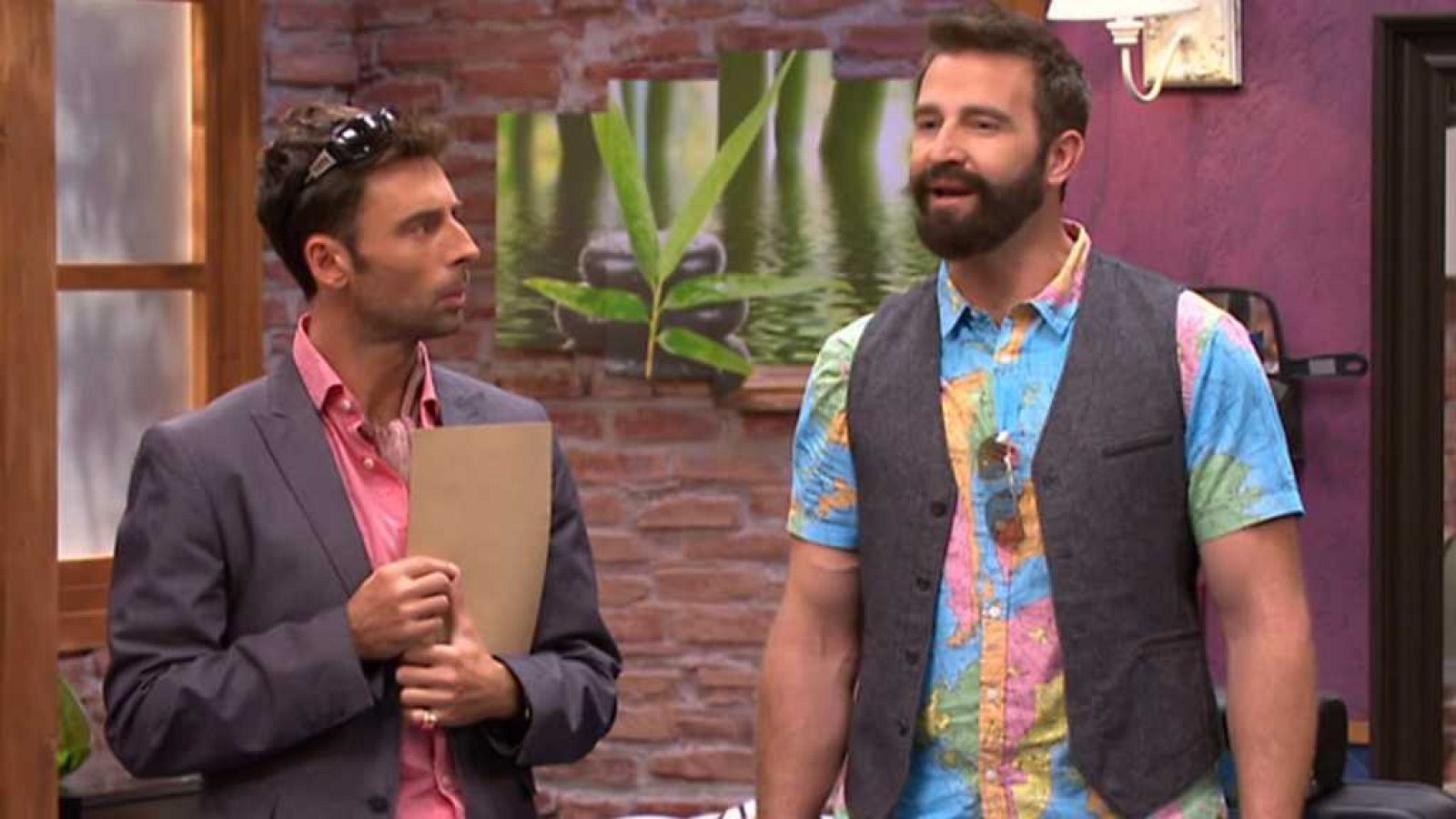 La peluquería - El fichaje de Roco - ver ahora