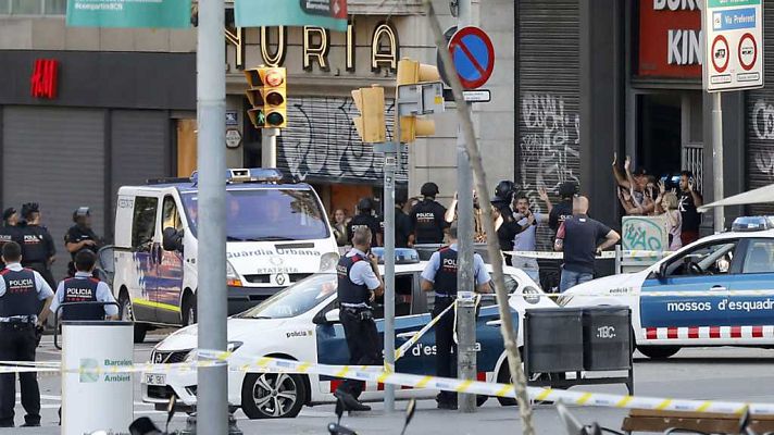 Especiales informativos - Especial Informativo - Atentado en Barcelona (3)