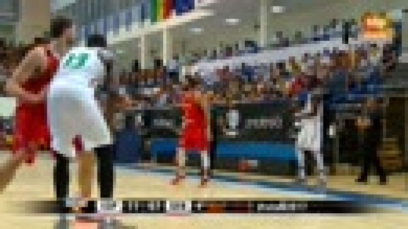 La seleccin espaola de baloncesto super (80-69) a Senegal este  viernes en el cuarto duelo de preparacin para el Eurobasket 2017  celebrado en el Pabelln Javier Imbroda de Melilla, gracias al paso  al frente en el tercer cuarto y una defensa 'in