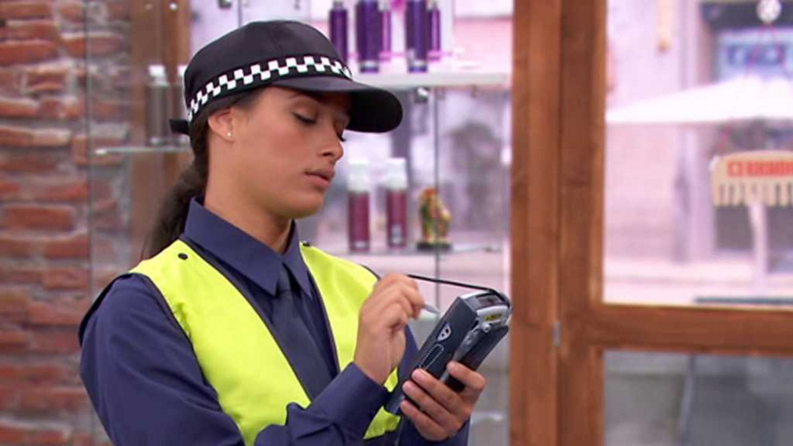 La Peluquería - Whatsapp Anti Lupe - ver ahora