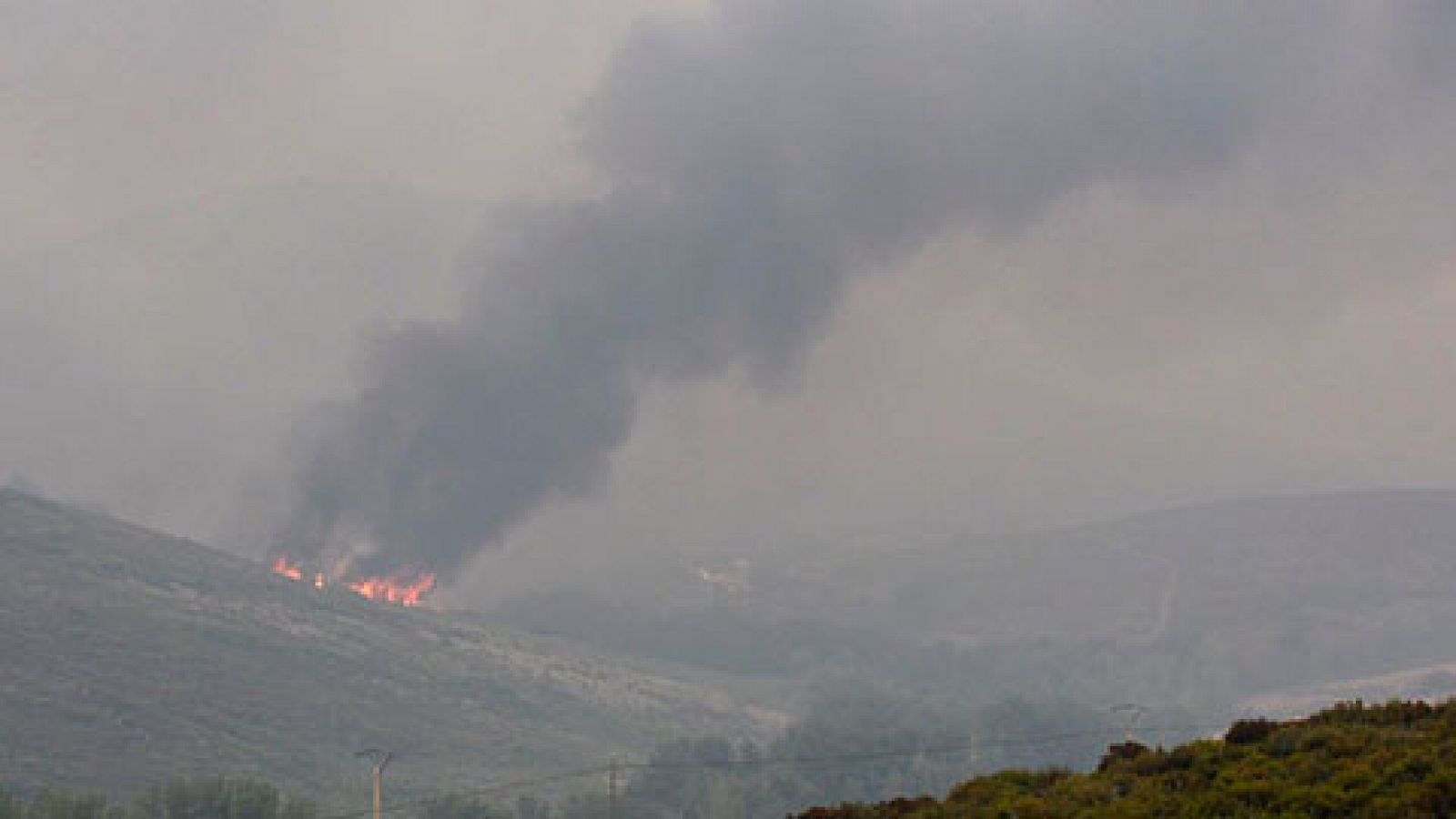 Telediario 1: El fuego calcina más de 5.000 hectáreas de monte en León | RTVE Play
