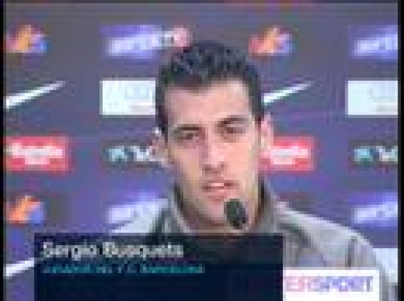 Sergio Busquets ha hablado antes del encuentro de Liga de este sábado ante el Espanyol. Busquets cree que su equipo no se puede fiar del Real Madrid, ya que está convencido de que "no va a tirar la Liga".