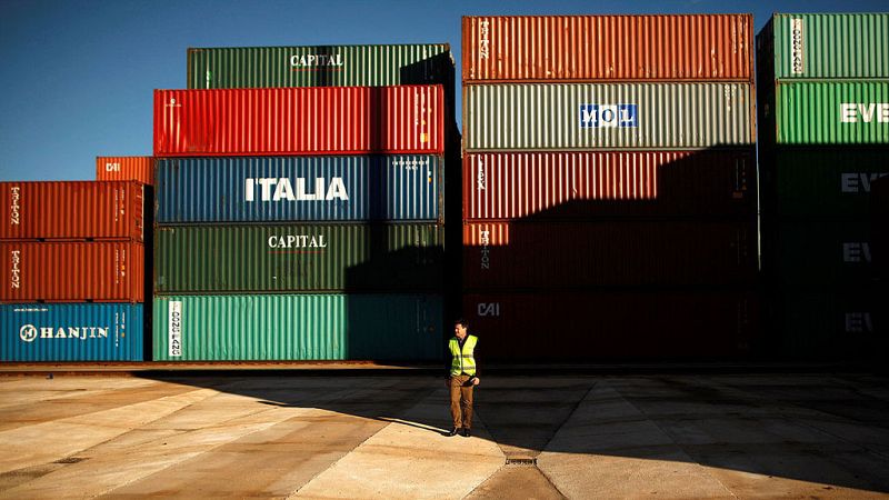 La economía española se aceleró y creció un 0,9% entre abril y junio gracias al empuje del consumo