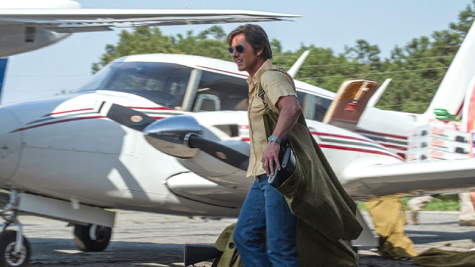 Cultura en Rtve.es: Tom Cruise te revela los secretos de 'Barry Seal: El traficante' | RTVE Play
