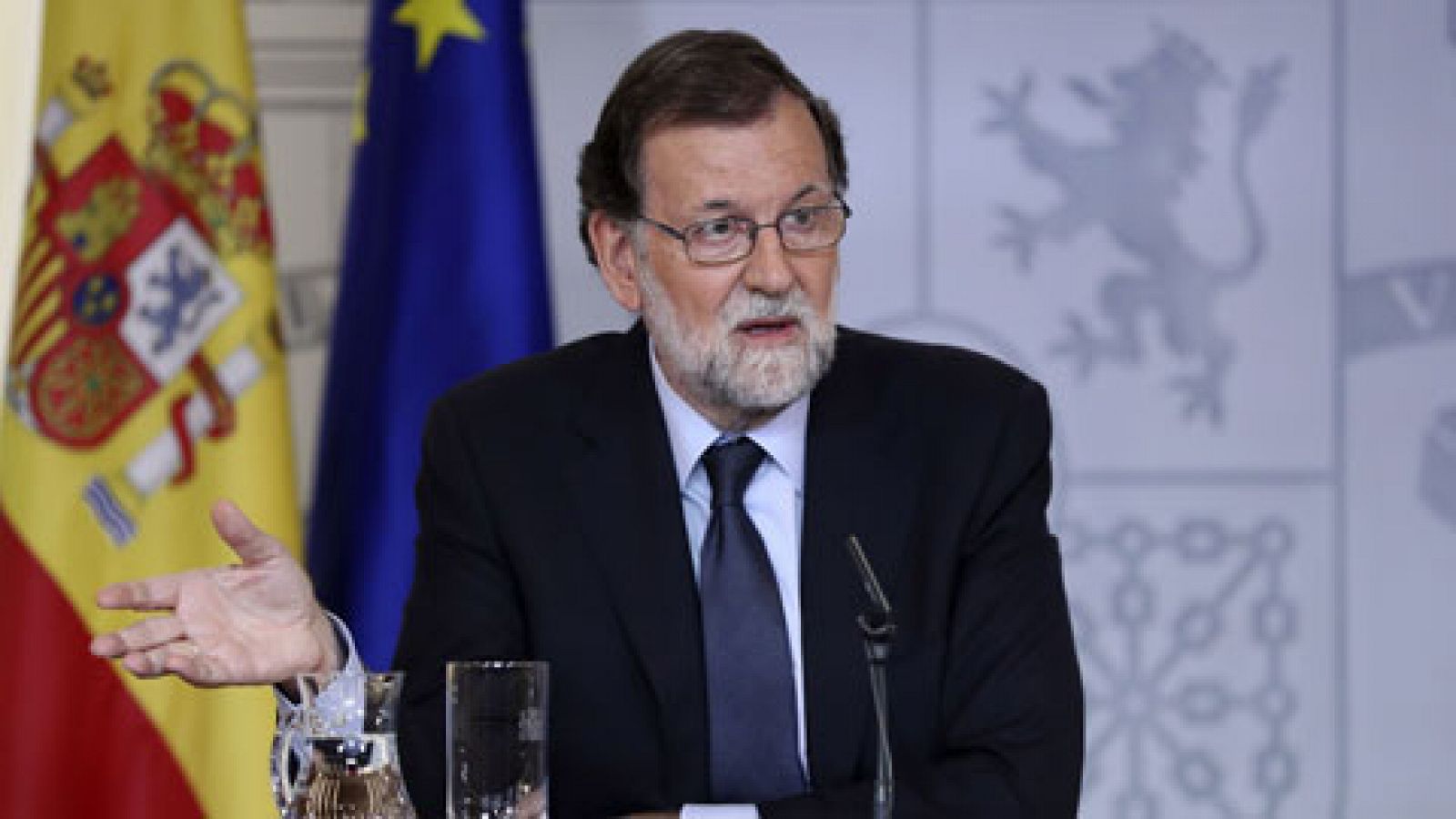 Telediario 1: El presidente del Gobierno pide aparcar las diferencias políticas para hacer frente al terrorismo yihadista | RTVE Play