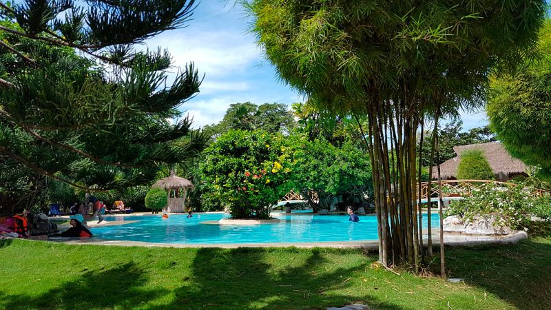 Patentan una fórmula para hacer más densa el agua de las piscinas