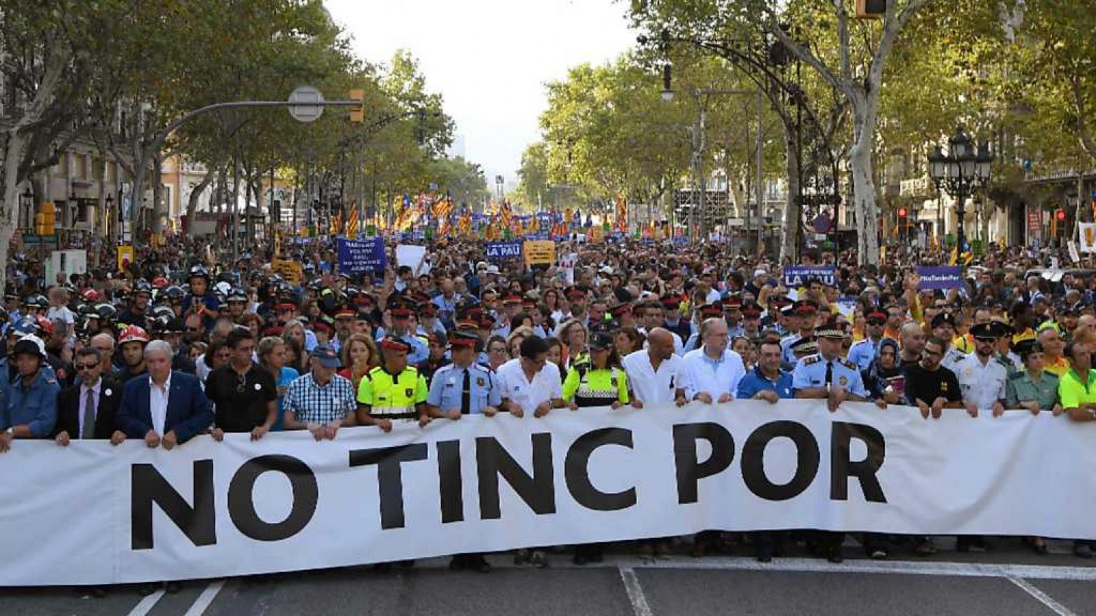 Especiales informativos: Manifestación contra el terrorismo desde Barcelona | RTVE Play