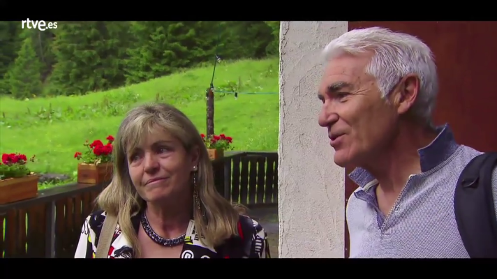 Hotel Romántico - Julián y Rosi regresan de la cabaña