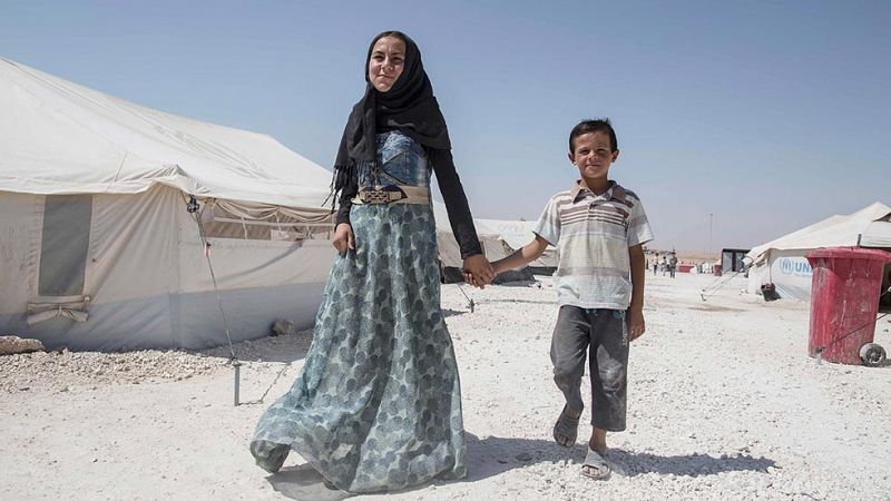 Miles de menores sirios continúan sometidos al desplazamiento forzoso por la guerra en Raqqa y Deir ez-Zor