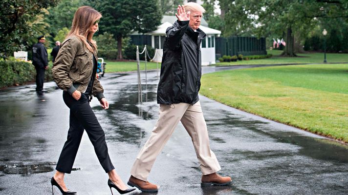 Telediario 1 - Trump visita la zona afectada por la tormenta tropical Harvey