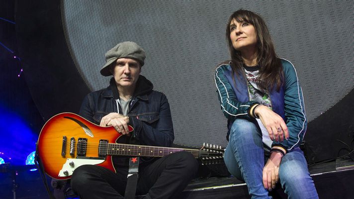 Telediario 1 - Amaral presenta en TVE su nueva composición: "Hijas del Cierzo"