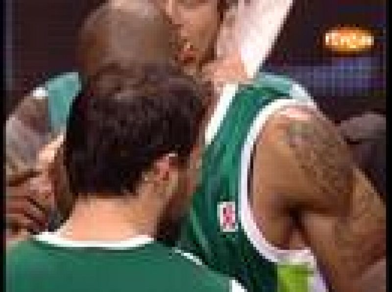 La estrella del encuentro Unicaja - Kalise, Marcus Haisleip, se ha mostrado muy satisfecho por el partido que ha llevado a cabo Unicaja, sobre todo en su aspecto defensivo.