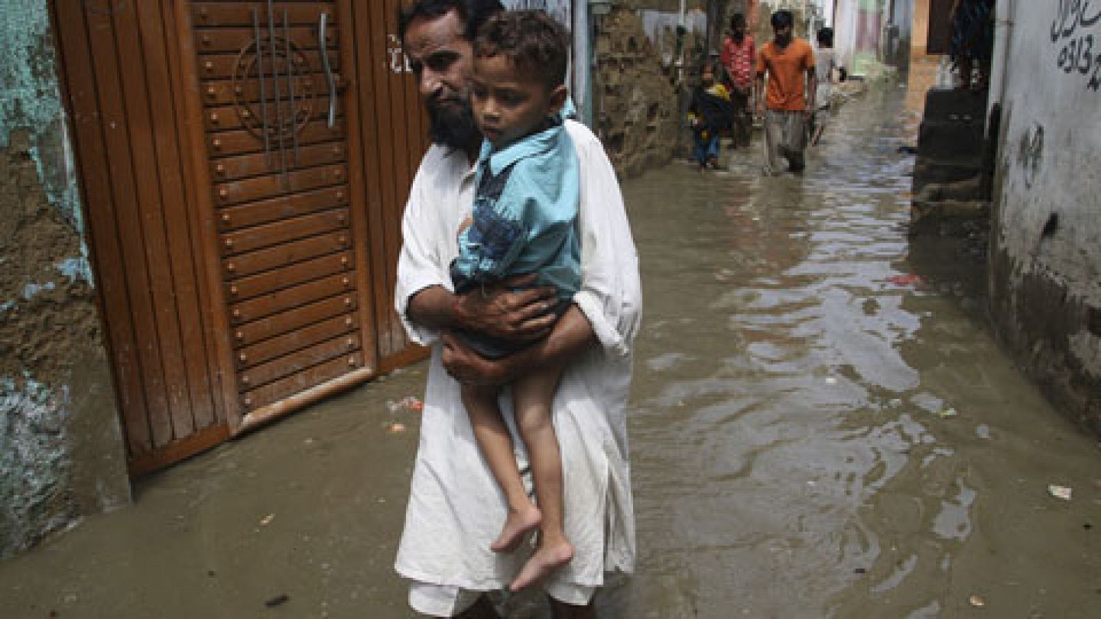 Telediario 1: Las inundaciones provocadas por el monzón en el sudeste asiático dejan al menos 1.200 muertos | RTVE Play