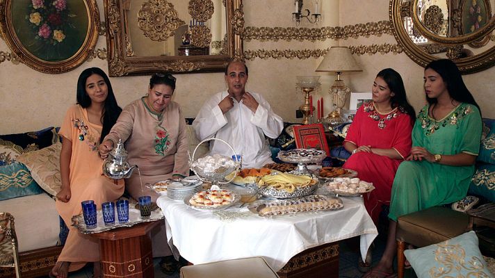 Telediario 1 - La población musulmana en España celebra la Fiesta del Sacrificio