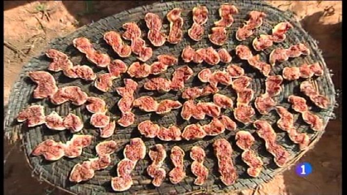 Informatiu Balear - Moment d'assecar figues a Formentera