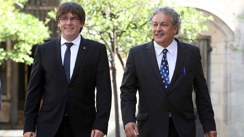 Puigdemont advierte de que un referéndum "nunca puede ser calificado de estafa"