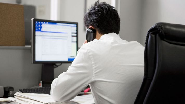 Telediario 1 - El Tribunal de Estrasburgo sentencia que la empresa puede controlar el correo de un trabajador si le avisa previamente