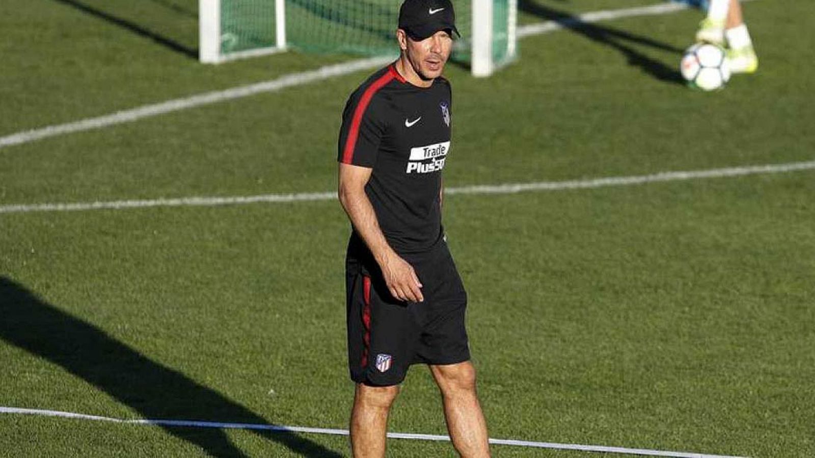 Simeone amplía su contrato con el Atlético por dos temporadas