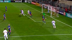 Liechtenstein 0-8 España. Minuto 88. Göppel (p. p.)