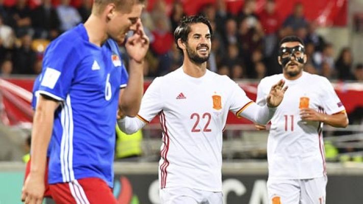España se da un baño de goles ante Liechtenstein