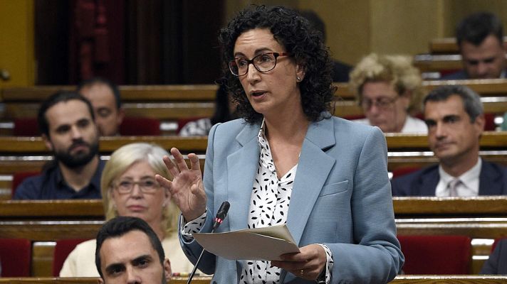 Informativo 24h - La portavoz de Junts pel Sí defiende el "derecho a decidir"