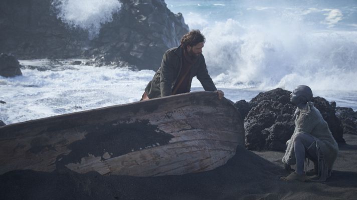 Cultura en Rtve.es - RTVE.es estrena el tráiler final de 'La piel fría', la adaptación de la novela de Sánchez Piñol