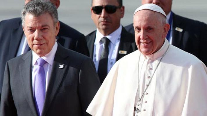 El papa Francisco llega a Colombia