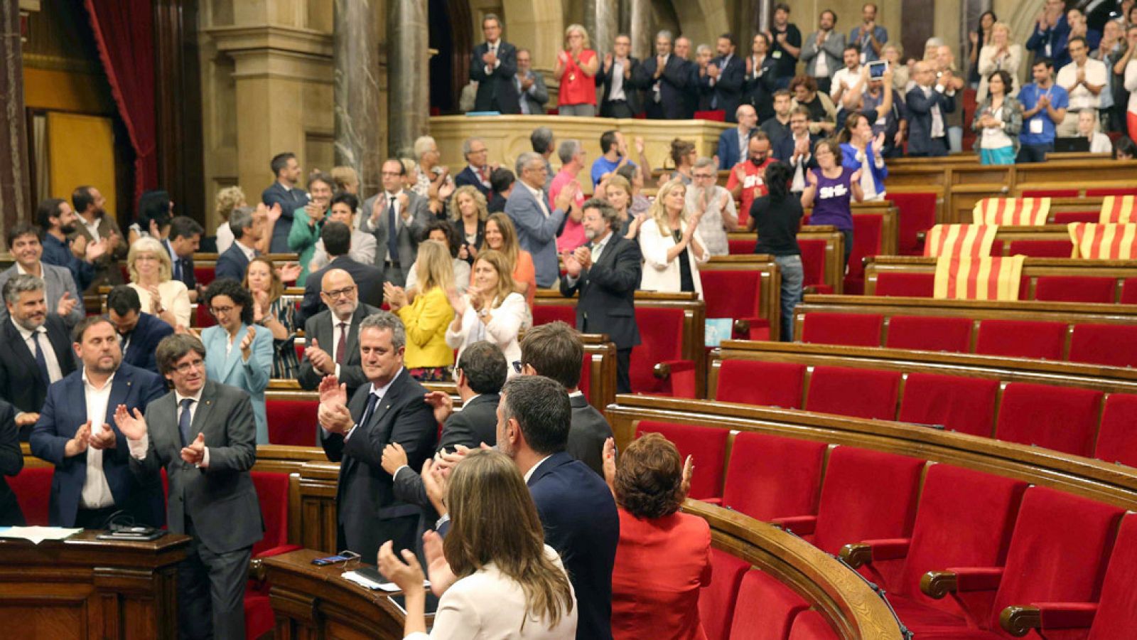 El resumen de 16 horas de pleno en tres minutos