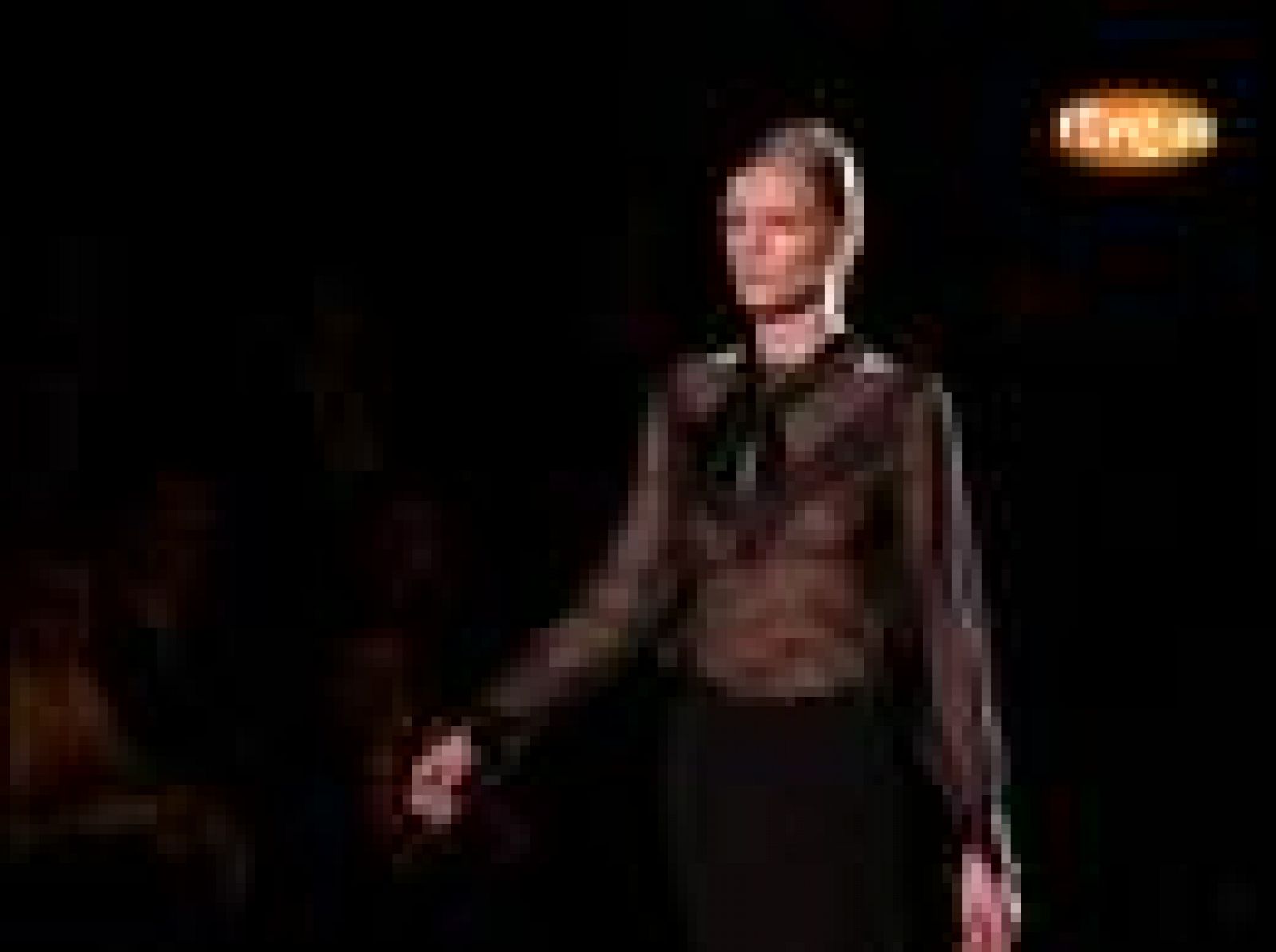 Desfile de Jesús del Pozo en Cibeles - Telediario 1 | Ver