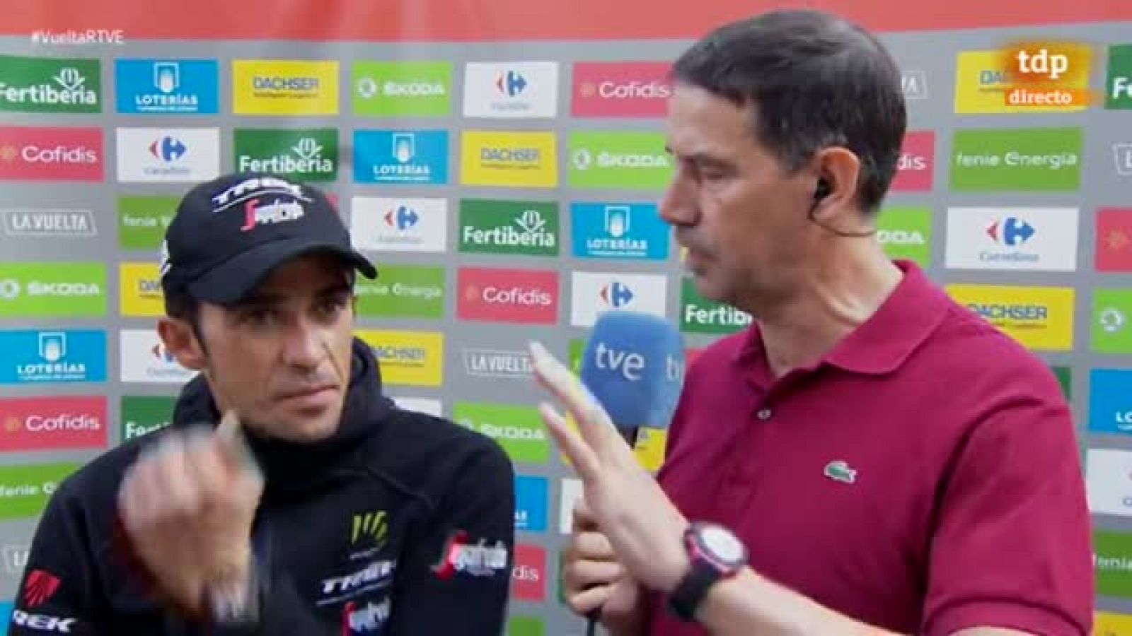Alberto Contador (Trek), quinto en la general de la Vuelta a España, dijo que no tenía pensado moverse en la etapa de este jueves, que hay que "reservarse para el sábado" en L'Angliru, donde "además dan algo de lluvia", y que ha visto "bien" a Chris