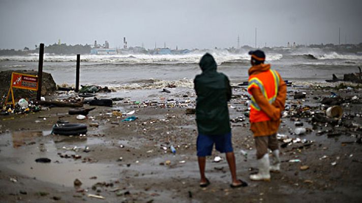 El huracán Irma ya descarga sobre la República Dominicana
