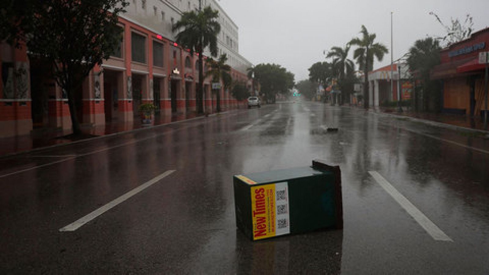 Telediario 1: El huracán Irma toca tierra en los Cayos de Florida  | RTVE Play