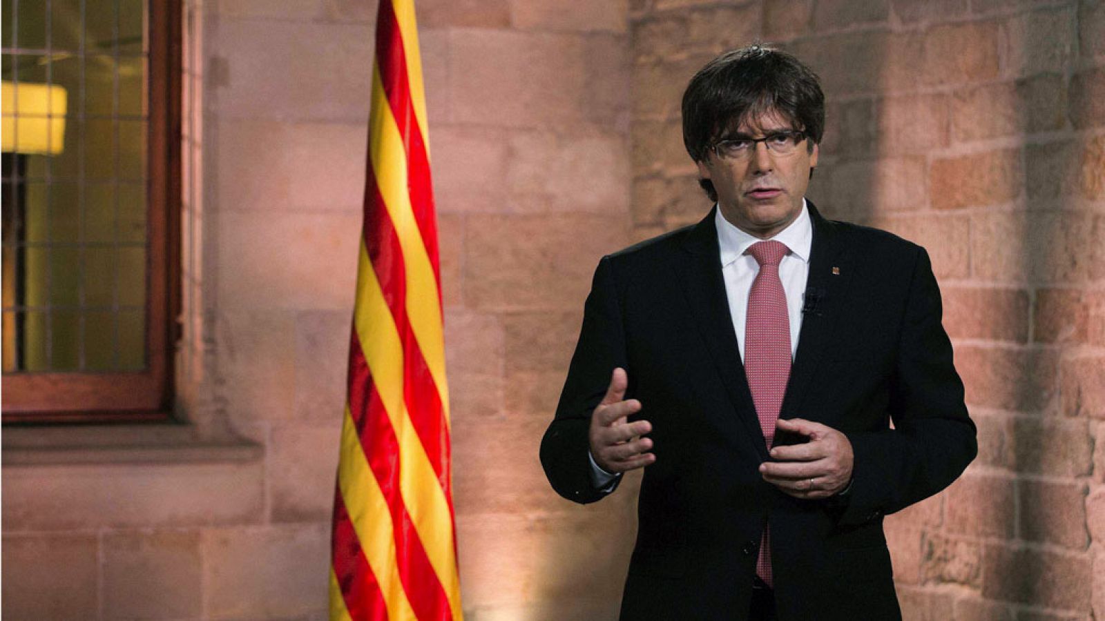 Puigdemont advierte de que solo el Parlament puede inhabilitarlo