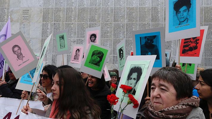 Telediario 1 - Chile recuerda el golpe de Estado contra Allende