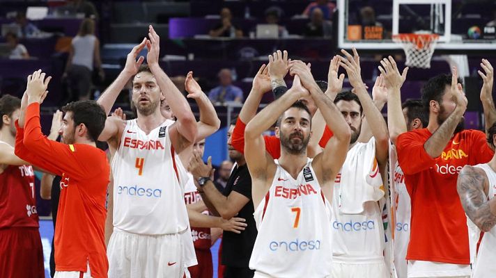 Telediario 1 - España prepara el partido de cuartos ante Alemania