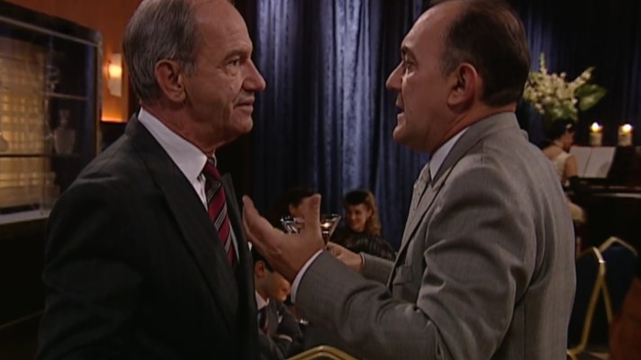 Amar en tiempos revueltos - Episodio 53