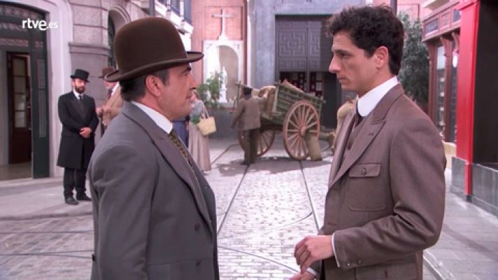 Antoñito y Don Ramón discuten en plena calle