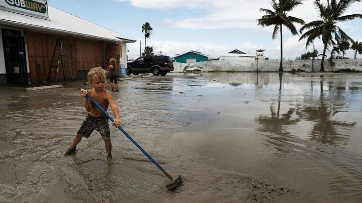 Irma deja bloqueadas a miles de personas en los Cayos de Florida