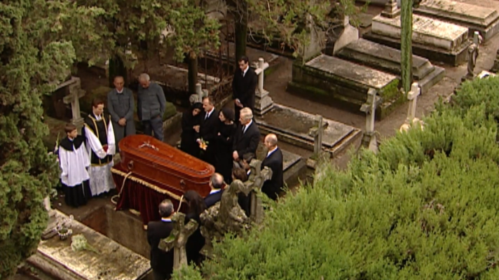 Amar en tiempos revueltos - Episodio 61