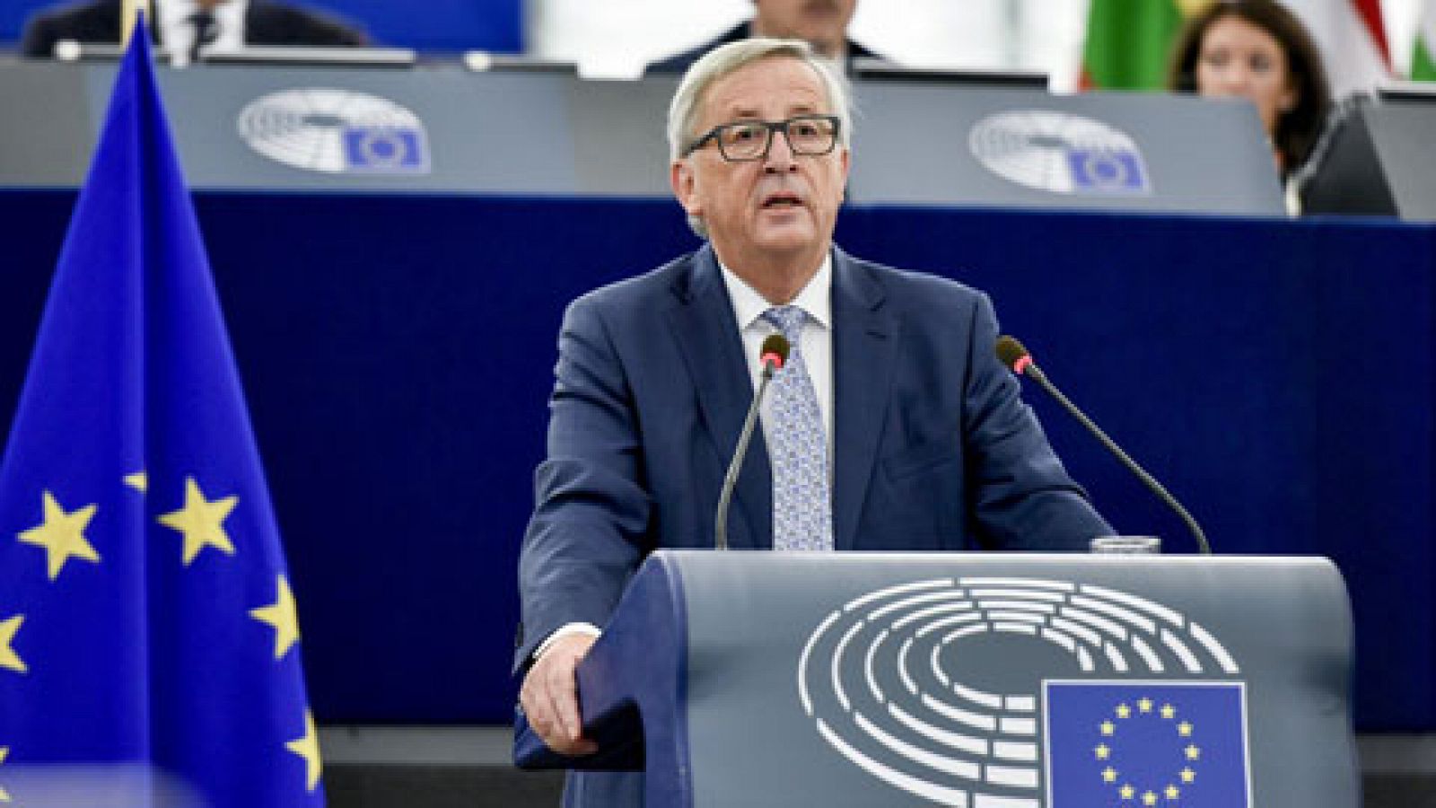 Telediario 1: Jean Claude Juncker propone una mayor integración europea como respuesta a las crisis | RTVE Play