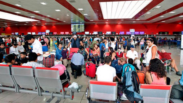 El aeropuerto de la Habana reanuda sus vuelos después de tres días cerrado