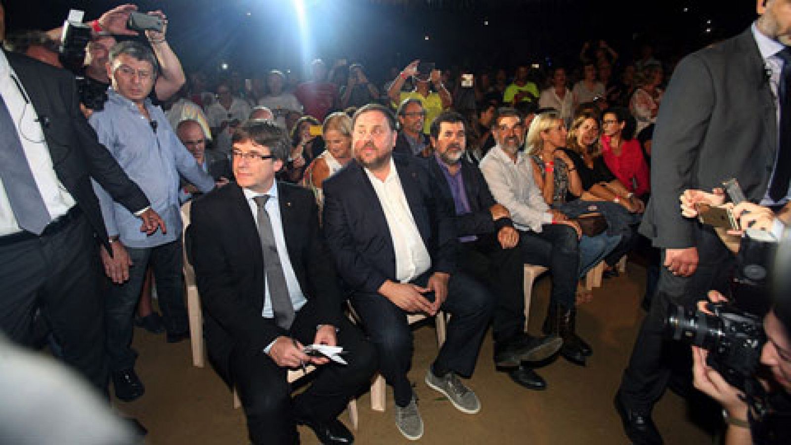 Informativo 24h: Arranca en Tarragona el inicio de campaña del referéndum   | RTVE Play