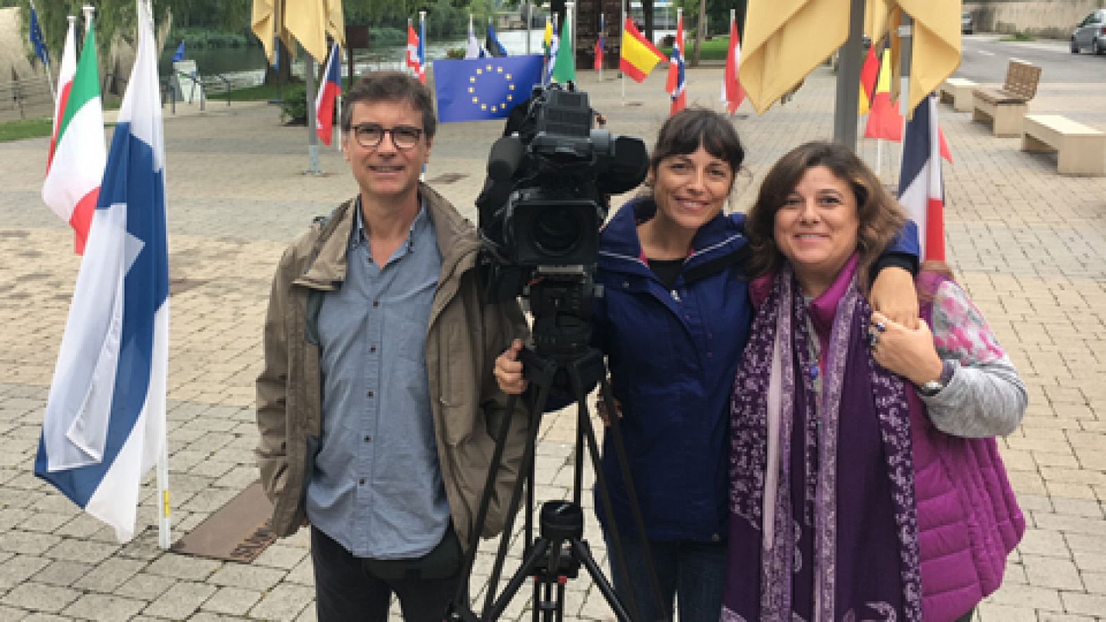 En Portada: Making of de 'Un pueblo en dos países'